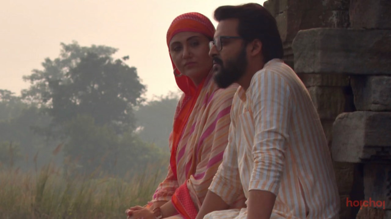 Charitraheen (Season 1 – 3) Hindi Complete Hoichoi Original WEB Series 480p - 720p HDRip