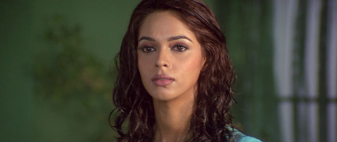 Murder (2004) Hindi Movie WEB-DL 480p - 720p - 1080p